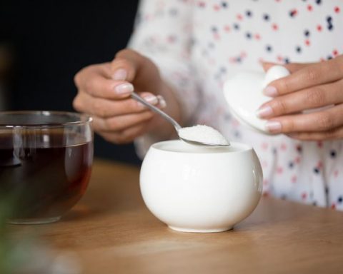 Улучшение-здоровья-кожи-и-не-только:-что-произойдёт,-если-отказаться-от-сахара