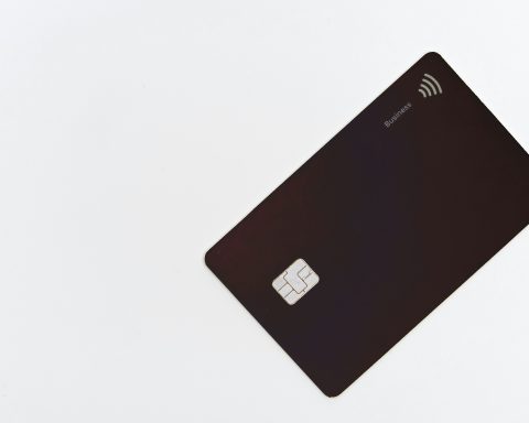 В ВТБ-сообщили-о новой-схеме-мошенничества-с банковскими-картами