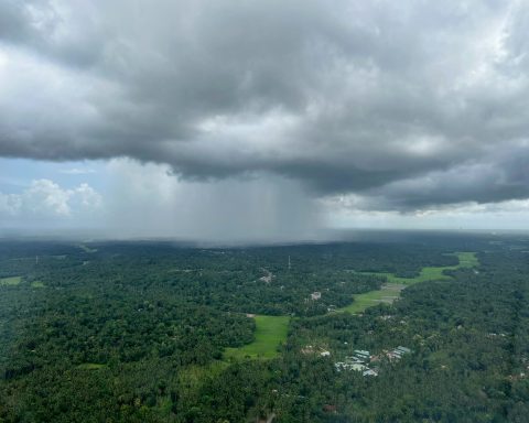 microsoft-похвасталась-высокой-точностью-погодных-прогнозов-ИИ-модели-aurora