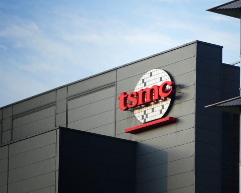 tsmc-откажется-от-строительства-завода-в-США-в-случае-введения-тарифов-на-микросхемы