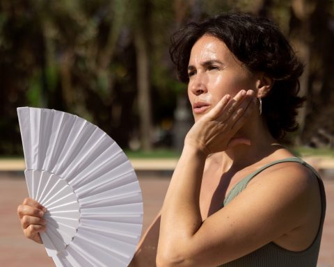 Терапевт:-кровоизлияние-в-мозг-—-одно-из-возможных-последствий-солнечного-удара