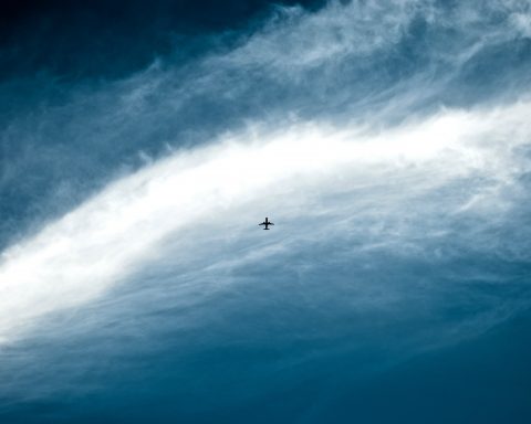 Российские-учёные-нашли-решение-основной-проблемы-сверхзвуковых-самолётов