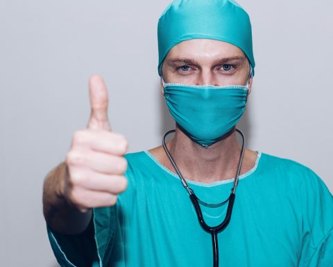 ИИ-в-медицине-сокращает-число-врачебных-ошибок