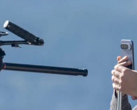 Утечка-рекламы-pixel-10-показала-дизайн-телефона