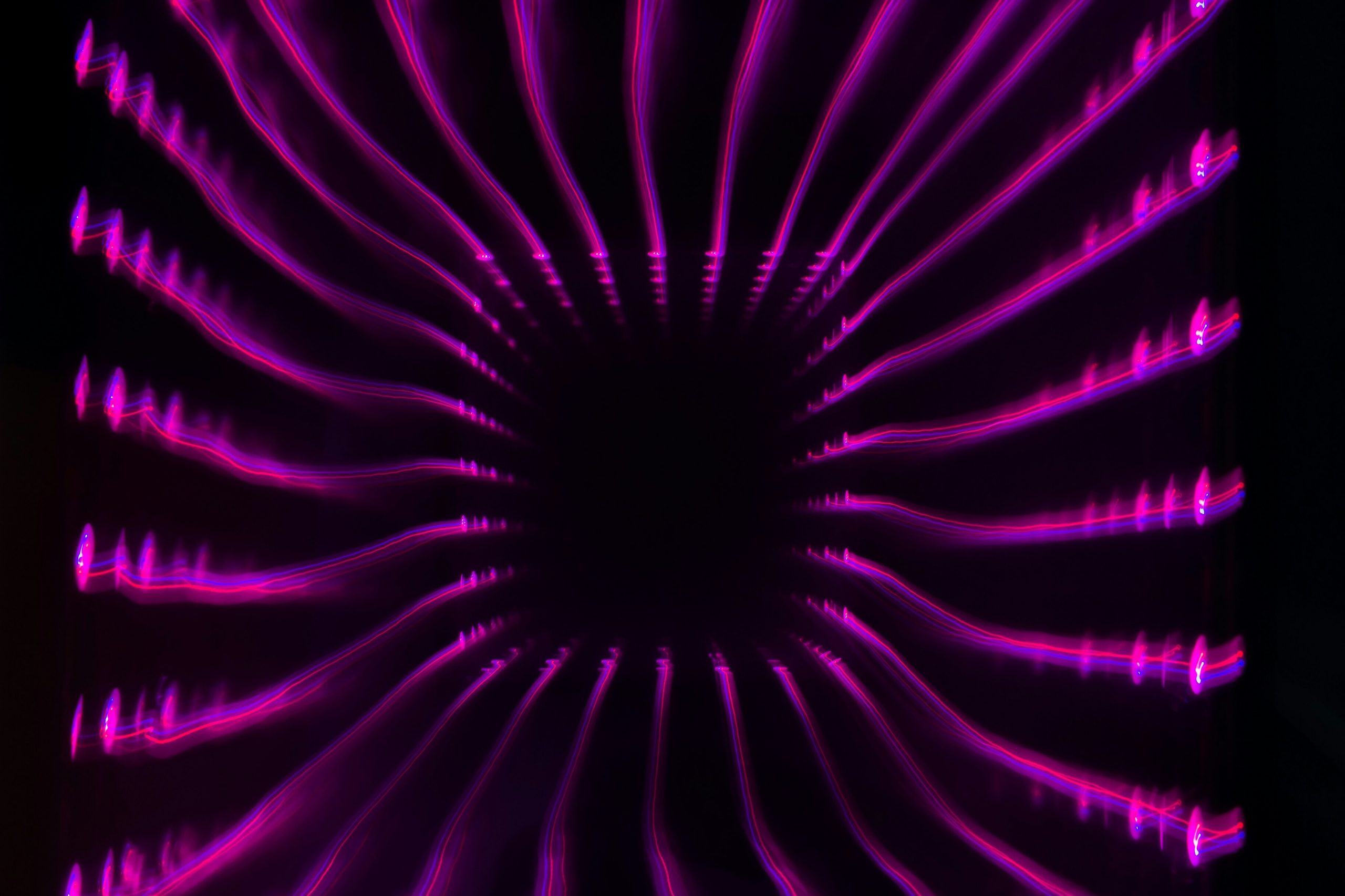 В-России-разработали-светящееся-вещество-для-обеззараживания-поверхностей