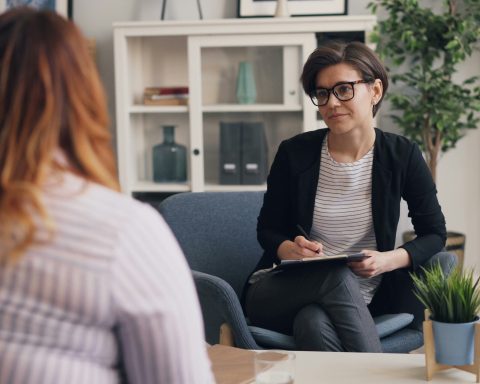 ИИ-поможет-подготовиться-к-собеседованию-на-работу