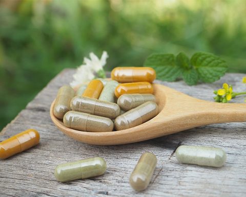 Ромашка-и-другие-добавки,-которые-нельзя-принимать-при-усталости-и-истощении