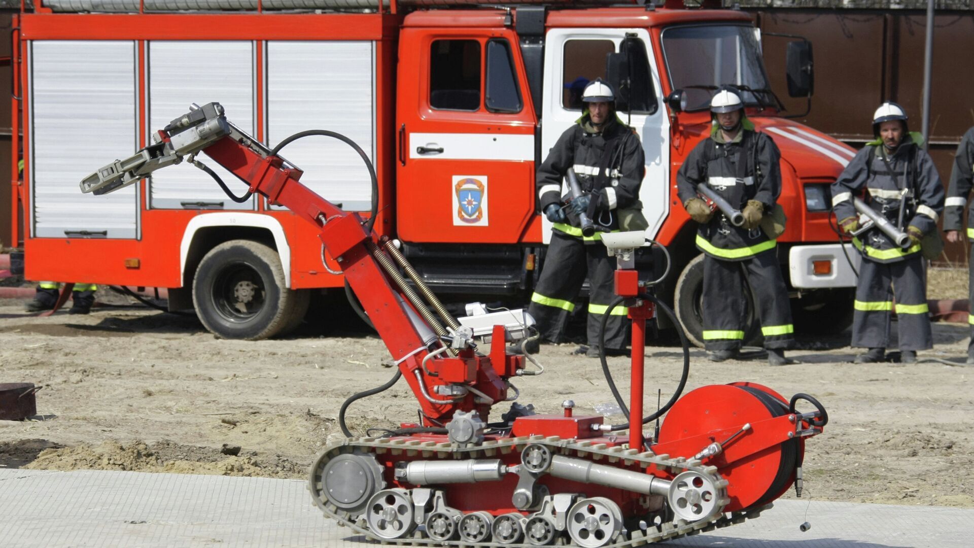 Зачем-рисковать-людьми,-когда-есть-роботы?