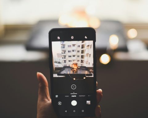 Россиянам-назвали-настройки-смартфона-для-улучшения-качества-фото