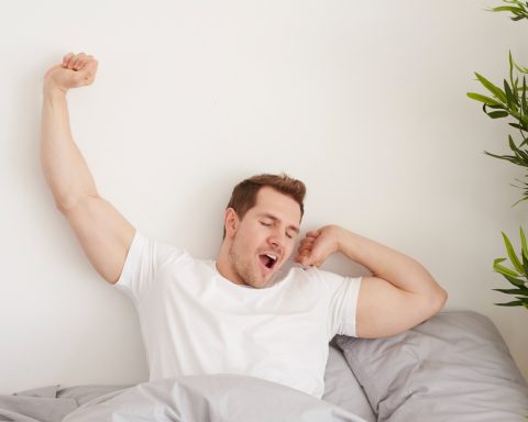 Врач-рассказала-о-важности-«гормона-стресса»-для-лёгкого-пробуждения