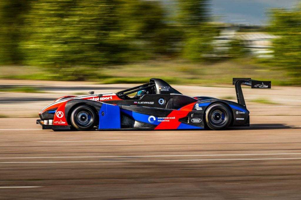 Ростех-представил-первый-российский-гибридный-болид