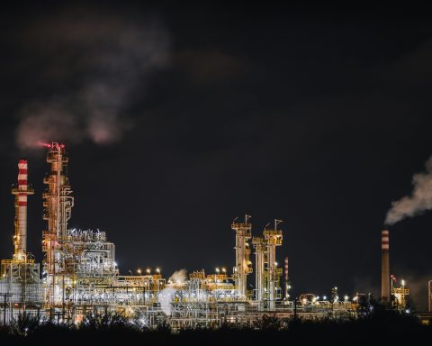 Российские-учёные-разработали-улучшенный-«холодильник»-для-нефти