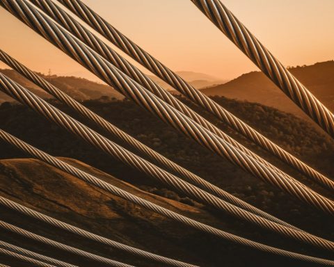 В России-создали-замену-стальным-тросам:-прочнее-и легче-в 4-раза