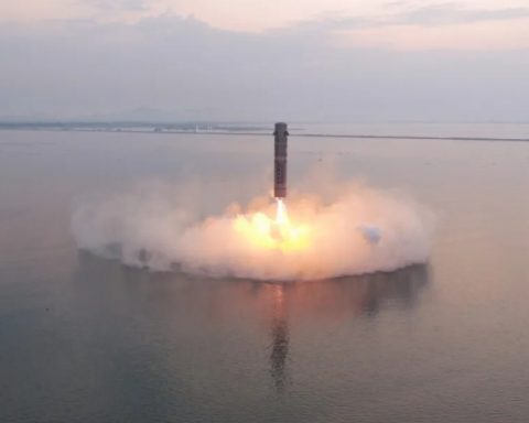 Китай-провёл-испытания-первого-прототипа-ускорителя-с-вертикальным-взлётом