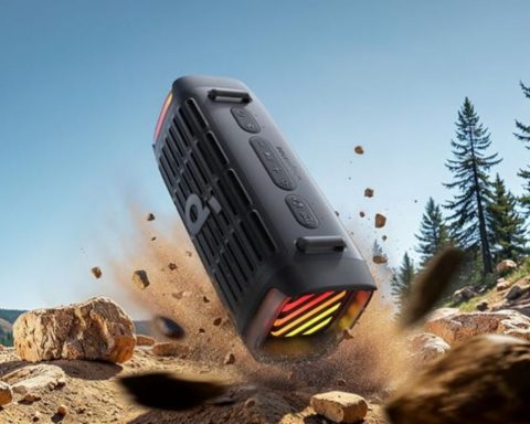 anker-представила-soundcore-boom-3i —-водонепроницаемую-bluetooth-колонку