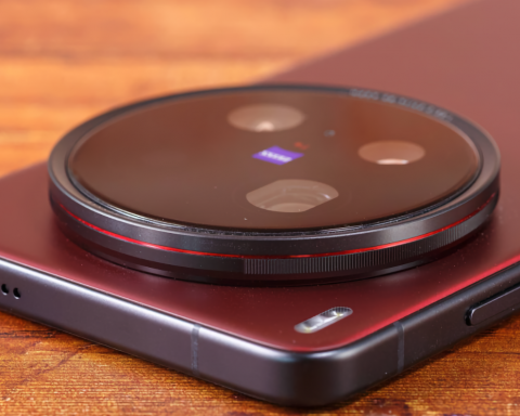 gsmarena-назвал-vivo-x200-ultra-самым-сбалансированным-камерофоном