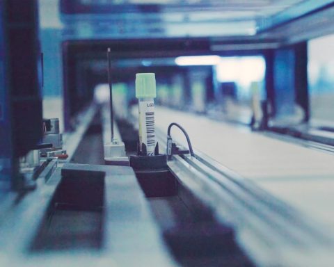 В-России-разработали-устройство-для-перекачивания-жидкости-магнитным-полем