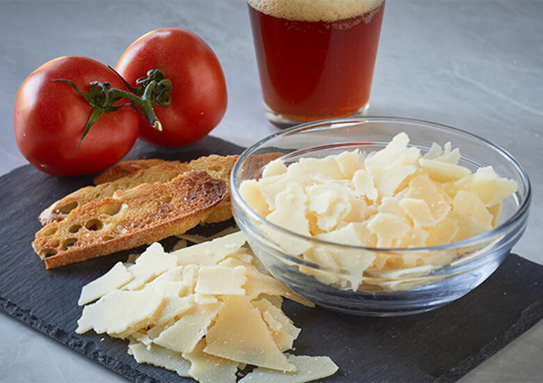 Пармезан-и-другие-виды-сыров,-в-которых-белка-больше,-чем-в-яйцах