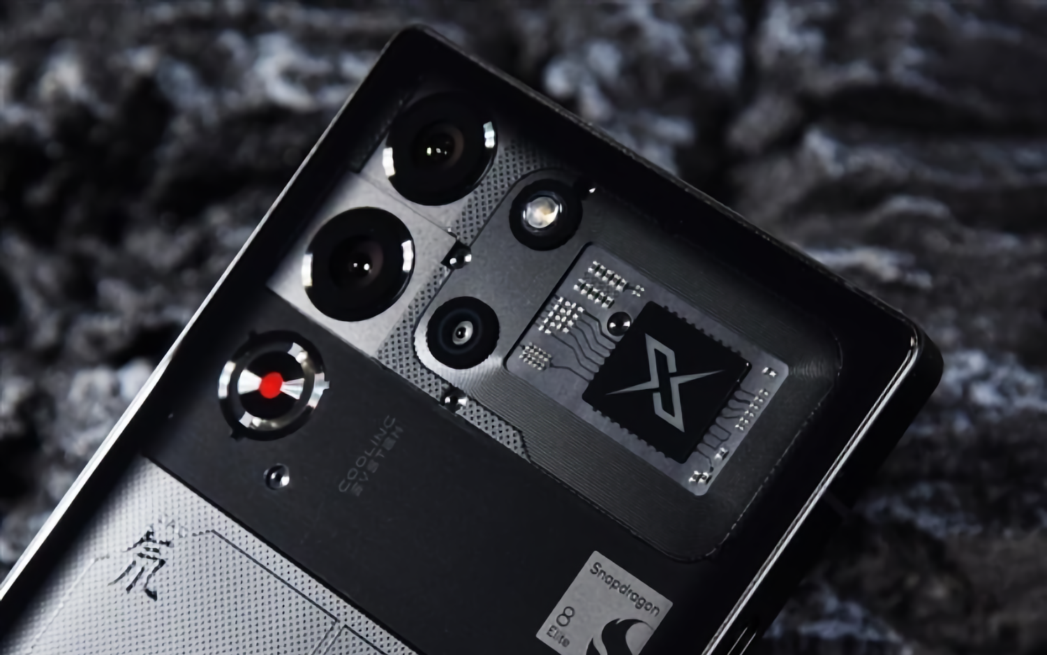 red-magic-10s-pro+-стал-самым-мощным-смартфоном-мая-по-версии-antutu