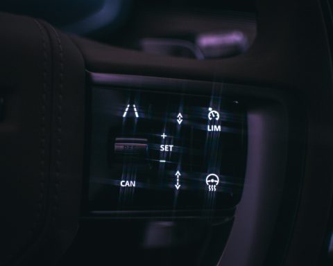 МТС-будет-обеспечивать-работу-сервисов-и-интернета-в-китайских-машинах