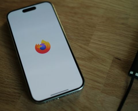 mozilla-начала-проверять-дополнения-firefox-на-предмет-криптомошенничества