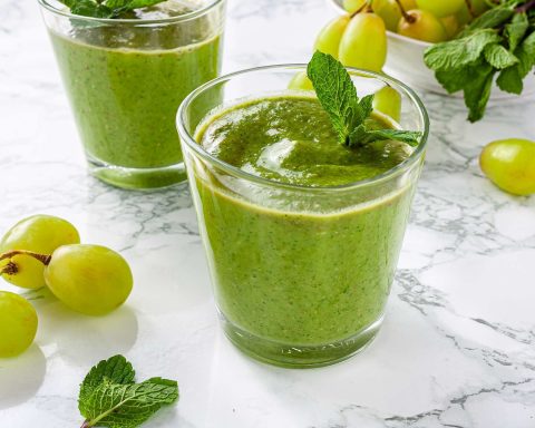 Отсутствие-белка-и-клетчатки-в-составе-и-другие-причины,-почему-смузи-не-помогает-вам-похудеть