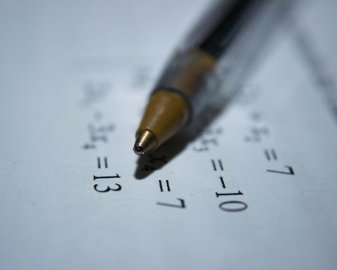 Глава-Т-банка-назвал-математику-ключом-к профессиям-будущего