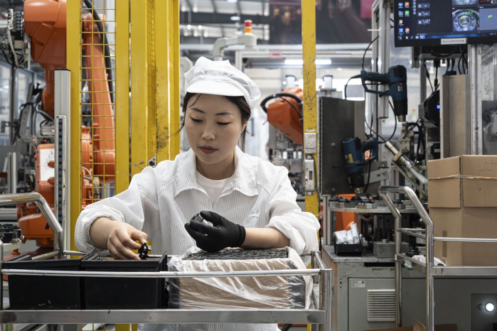 Почему-ваши-умные-пылесосы-такие-умные