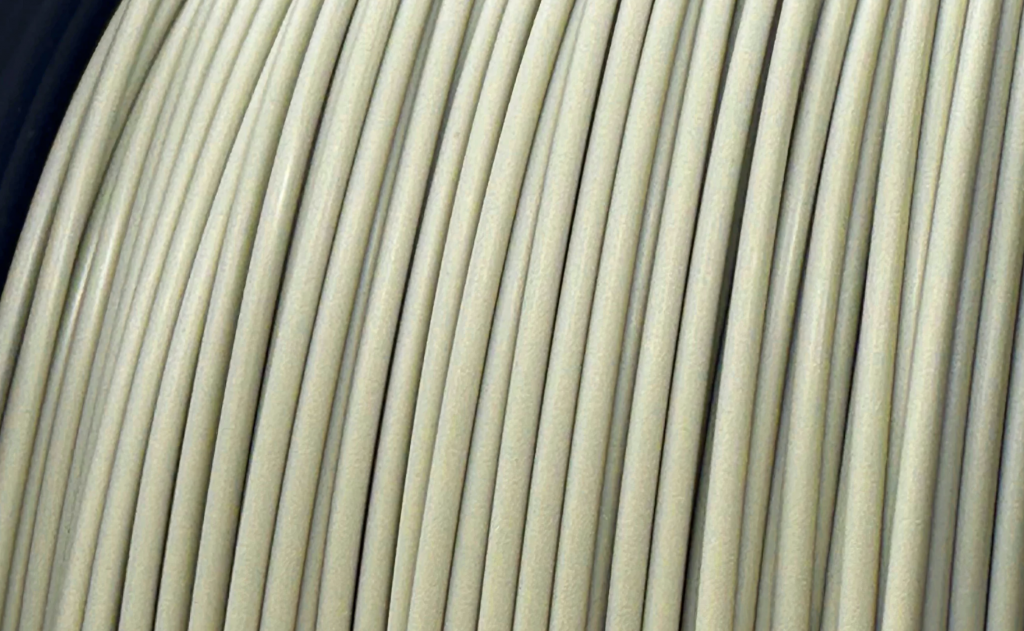 Легендарный-цвет-старых-mac-вернулся-в-виде-пластика-для-3d-принтеров