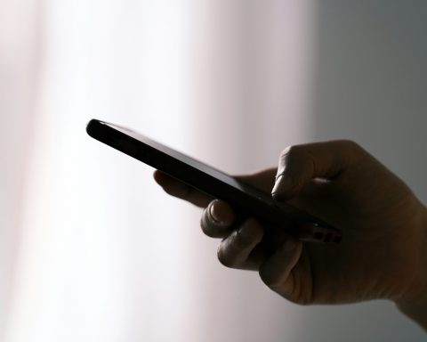 Мошенники-начали-обманом-блокировать-iphone-российских-пользователей