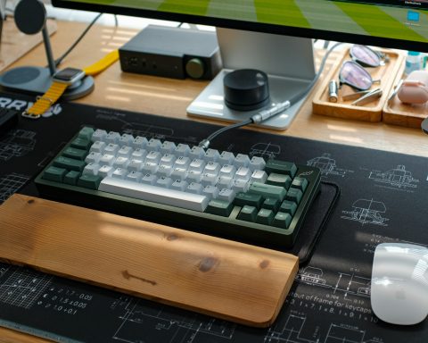 Сбер-выпустил-новую-версии-нейросети-для-создания-изображений