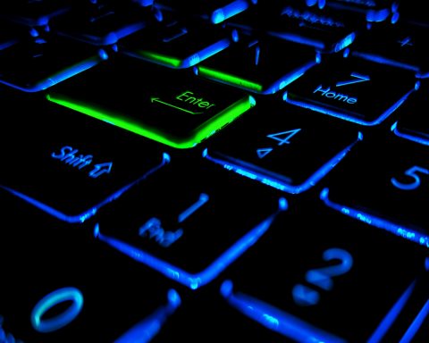 Россияне-стали-реже-покупать-ноутбуки,-даже-по-сниженным-ценам