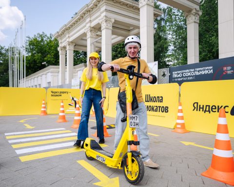 Яндекс-запустил-обучение-безопасному-использованию-электросамокатов-в-Москве