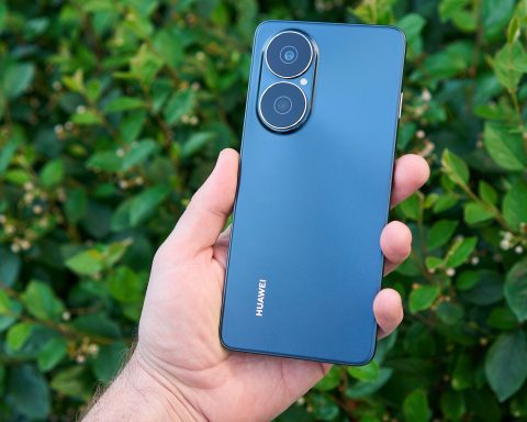 Недорогой-супер-выносливый-смартфон-с-быстрой-зарядкой:-huawei-nova-y73