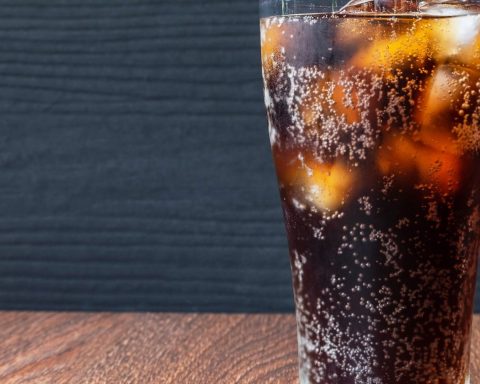 Учёные-обнаружили,-что-диетическая-газировка-повышает-риск-развития-диабета