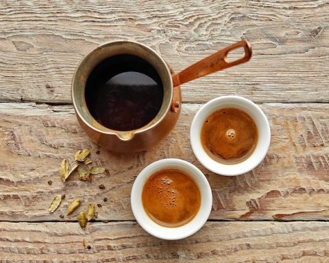 Кофе-и-не-только:-перечислены-напитки,-которые-снизят-ваш-уровень-сахара-в-крови