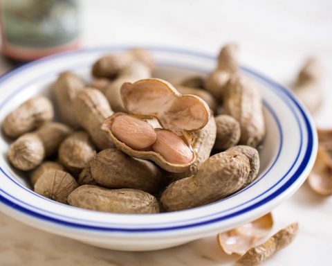 Арахис,-миндаль,-фисташки:-названы-орехи,-в-которых-белка-больше,-чем-в-яйцах