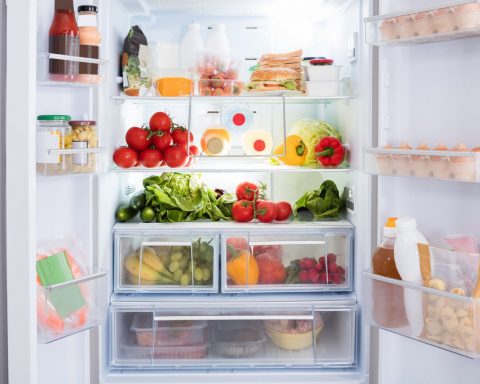 Пищевая-сода-и-другие-продукты-в-вашем-холодильнике,-которые-пора-выбросить