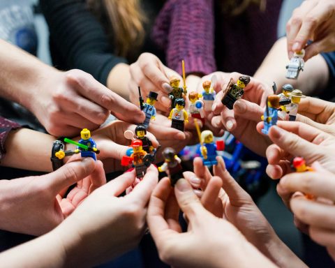 Конструктор-lego-оказался-помощником-для-успеваемости-детей-в-математике