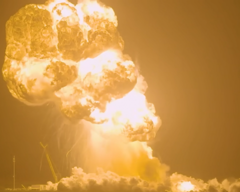 Ракета-starship-снова-взорвалась-в-ходе-огневых-испытаний