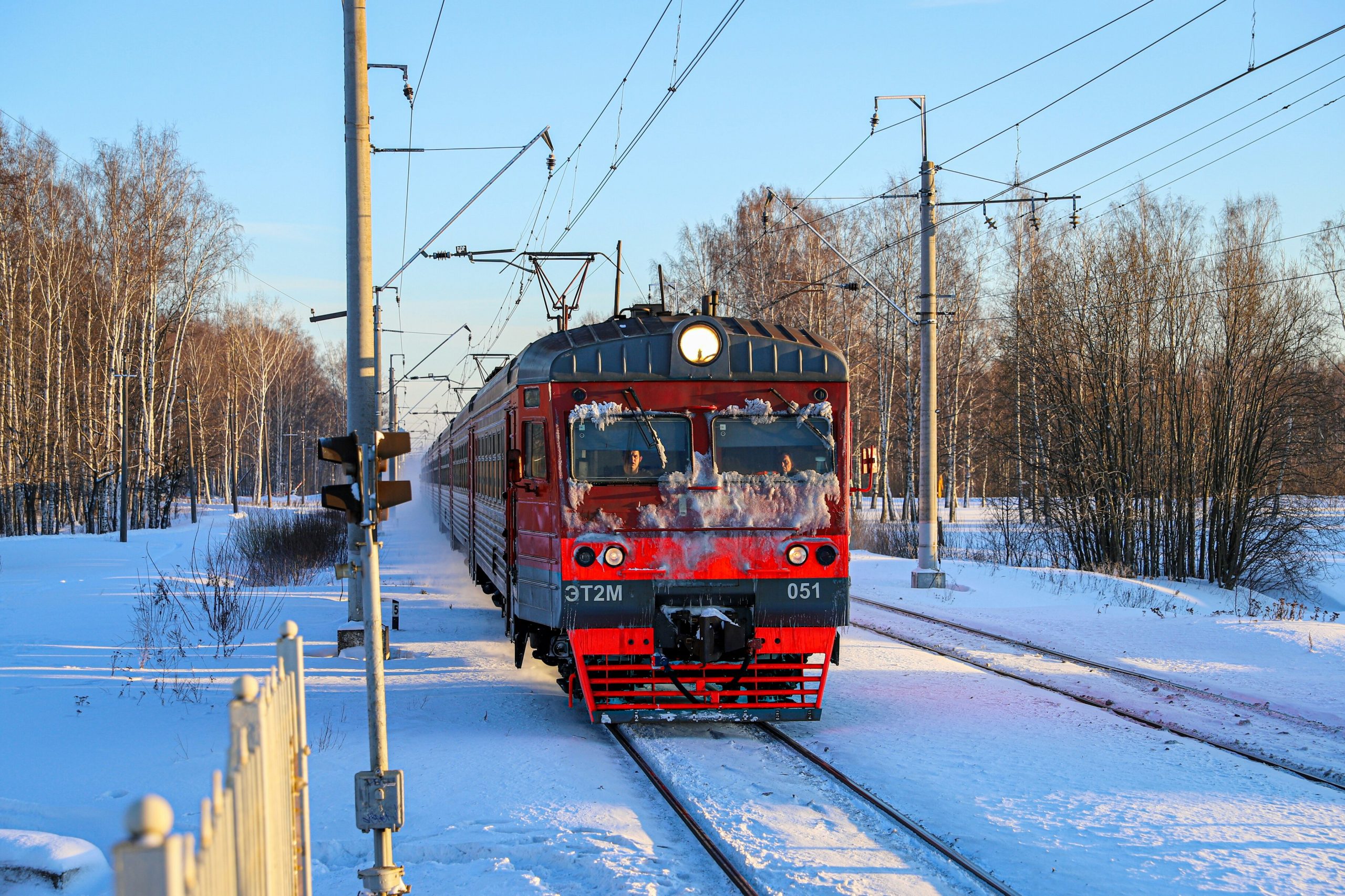 На новой-ВСМ-между-Москвой-и Петербургом-внедрят-беспилотные-поезда