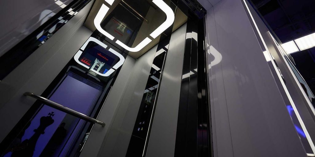 Карачаровский-завод-и «Москвич»-выпустили-лифтовую-кабину