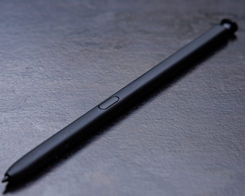 Стало-известно-о-планах-samsung-убрать-стилус-в-galaxy-s26.-Но-планы-осторожные