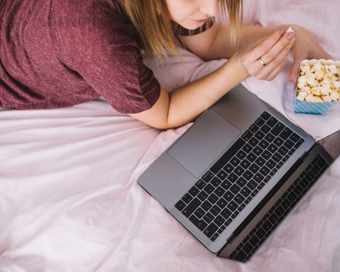 Госдума-смягчит-требования-к-онлайн-кинотеатрам-на-предмет-прокатных-удостоверений