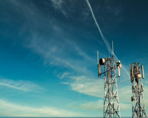 В-android-16-появятся-предупреждения-о-подключении-к-поддельной-вышке-связи