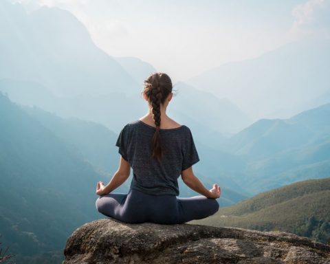 Доказано:-медитации-полезны-и-для-понимания-окружающих-вас-людей