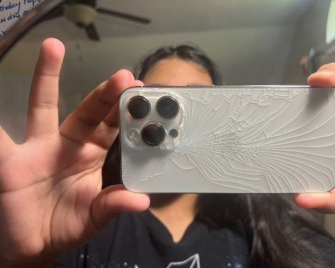 Что-чаще-всего-ломается-в-новых-iphone:-мнение-мастера-по-ремонту