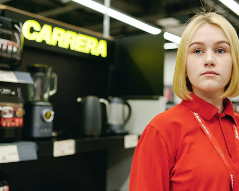 М.Видео-отчиталась-об-успешных-продажах-собственного-бренда-carrera