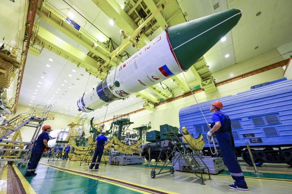 Грузовой-корабль-«Прогресс-МС-29»-отстыкуется-от МКС