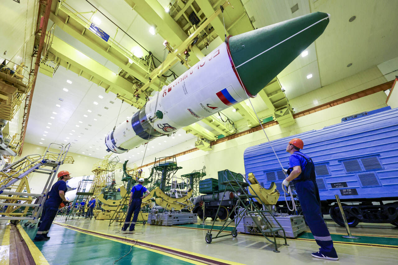 Грузовой-корабль-«Прогресс-МС-29»-отстыкуется-от МКС